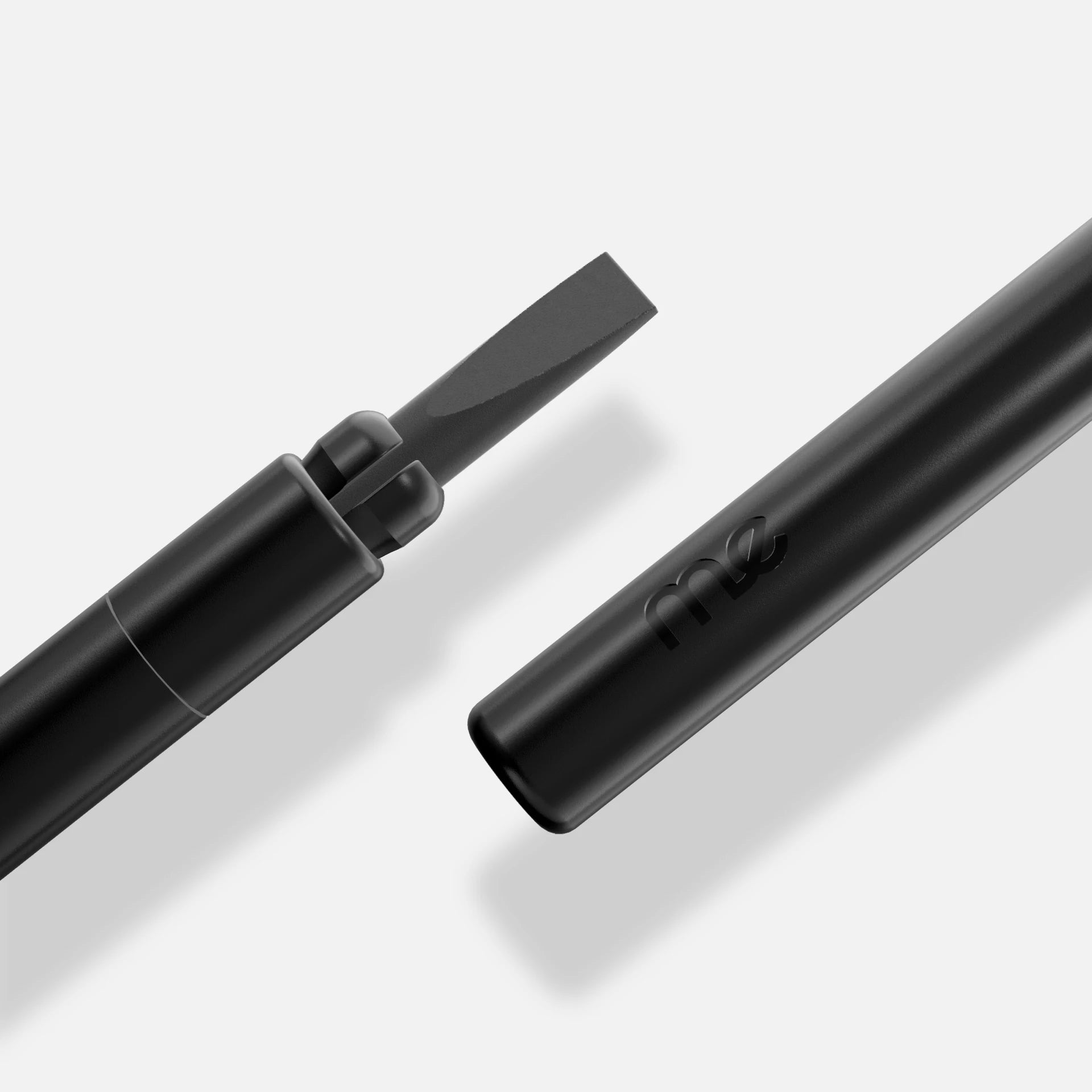 Pencil / Aluminium pen for replaceable disposable refills - Black